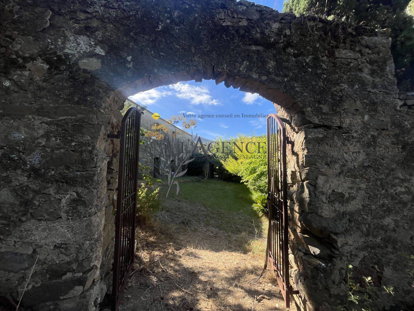 Maison 3 pièces 250 m² · à Aregno · 250 m² · 1 855 000 €