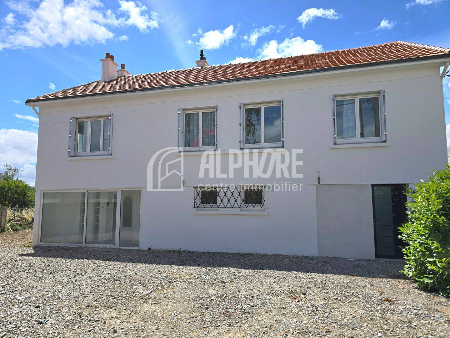 Maison 11 pièces 194 m² · à Les Sorinières · 194,2 m² · 357 000 €