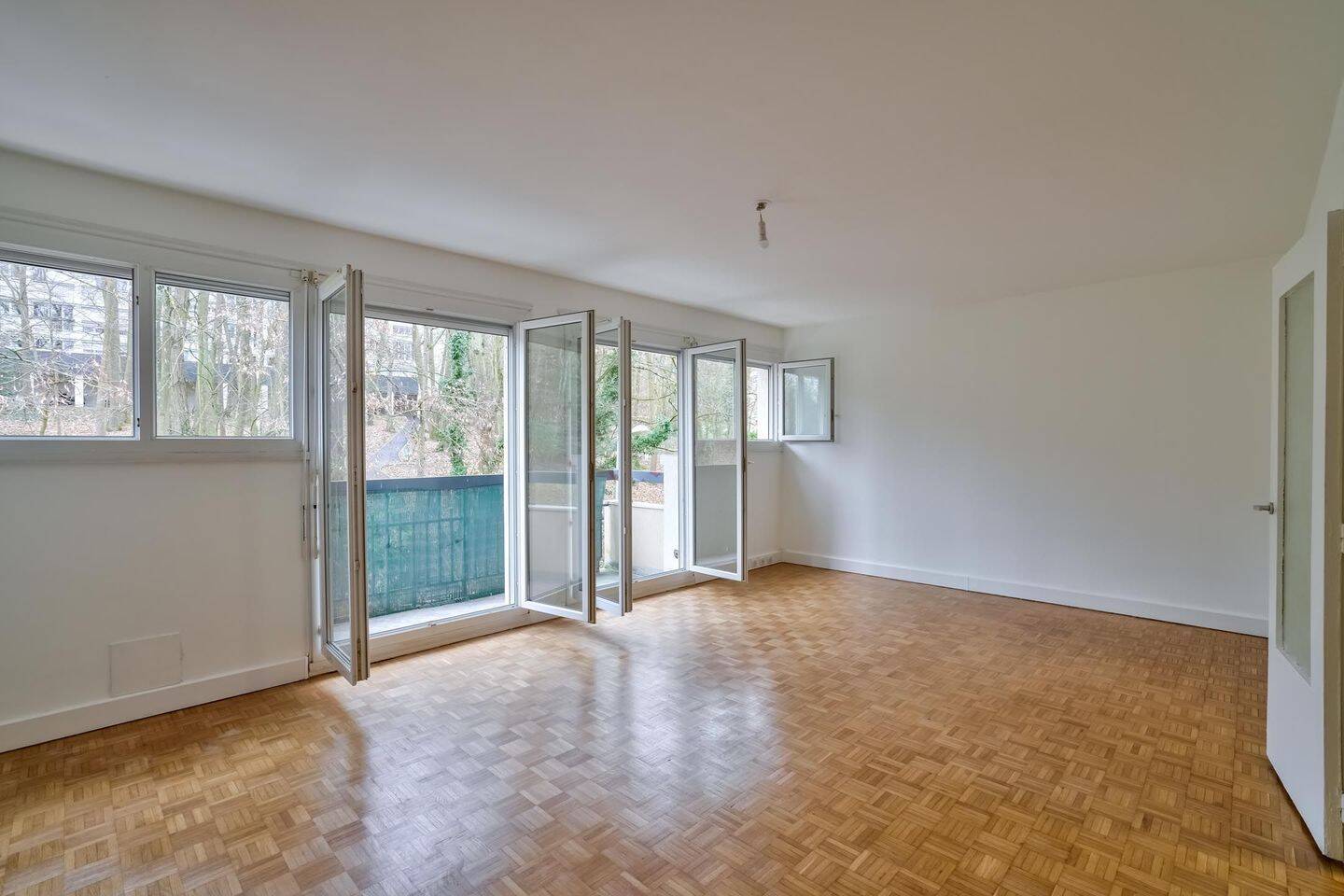 Appartement 1 pièce 33 m² · à Ville-d'Avray · 33,4 m² · 932 €/mois