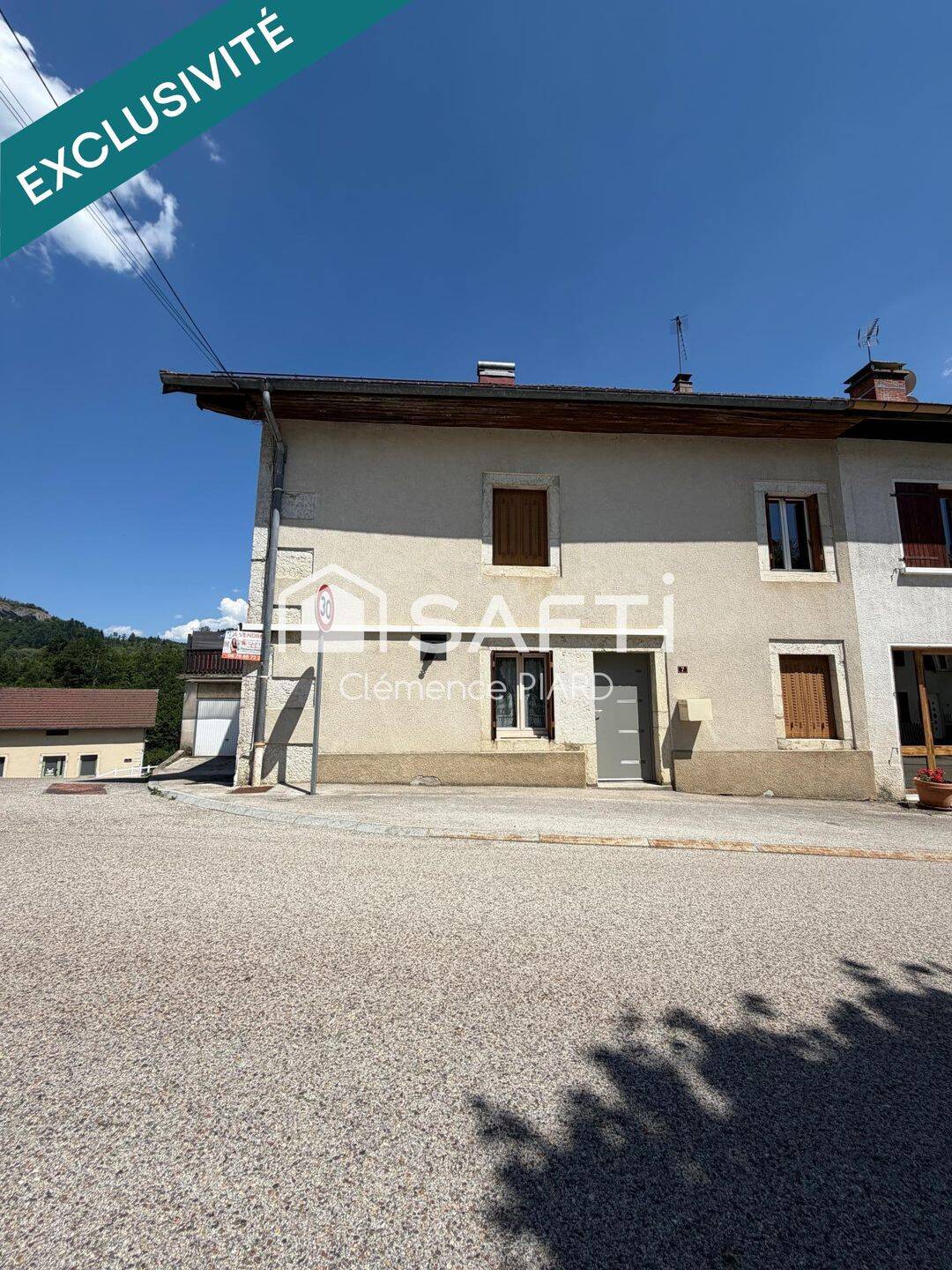 Appartement 4 pièces 62 m² · à Les Crozets · 62 m² · 56 000 €