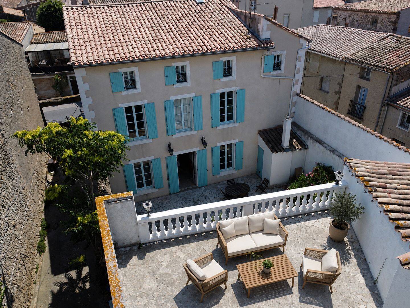 Maison 10 pièces 318 m² · à Rieux-Minervois · 318 m² · 264 000 €