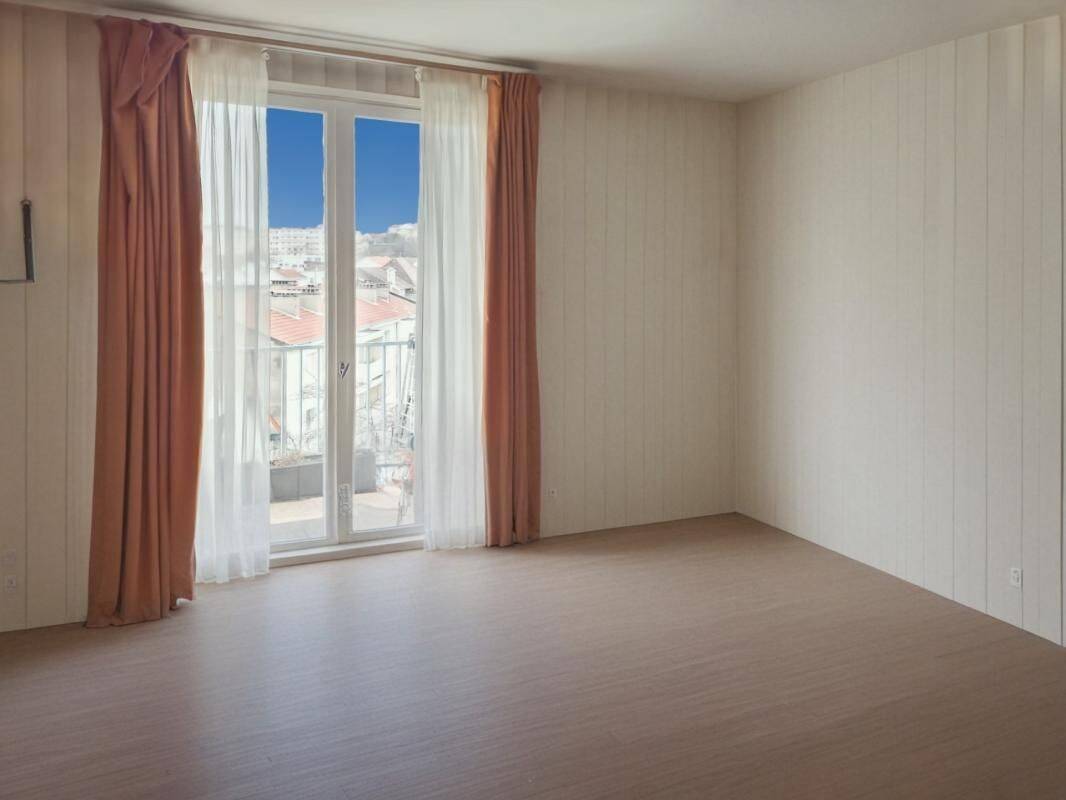 Appartement 3 pièces 64 m² · à Clermont-Ferrand · 64 m² · 125 000 €