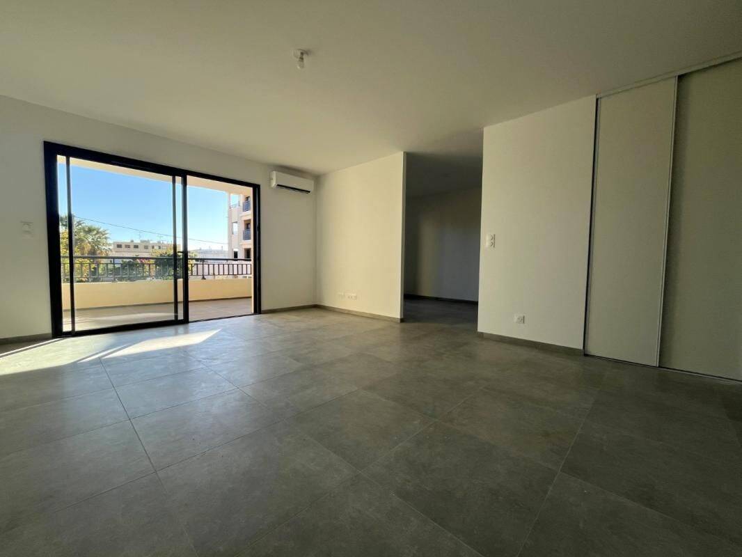 Appartement 3 pièces 76 m² · à Penta-Di-Casinca · 76 m² · 830 €
