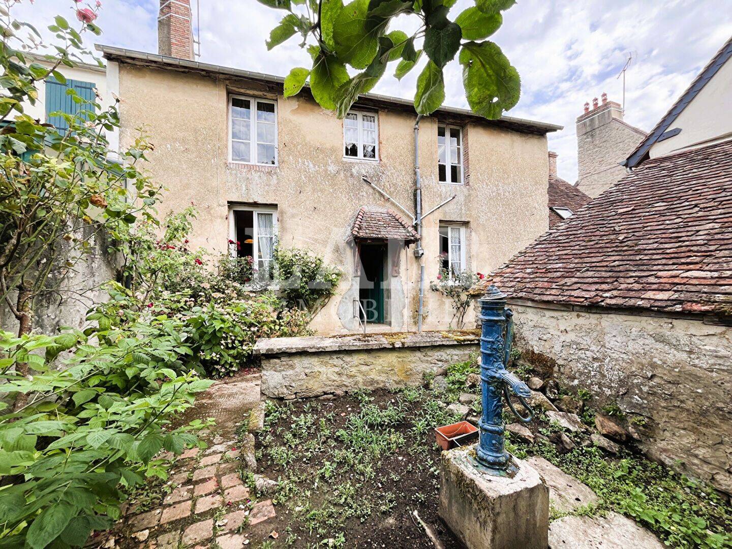 Maison 7 pièces 178 m² · à Alençon · 178 m² · 94 000 €