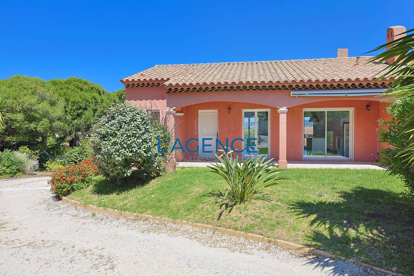 Maison 5 pièces 123 m² · à Hyères · 123 m² · 850 000 €