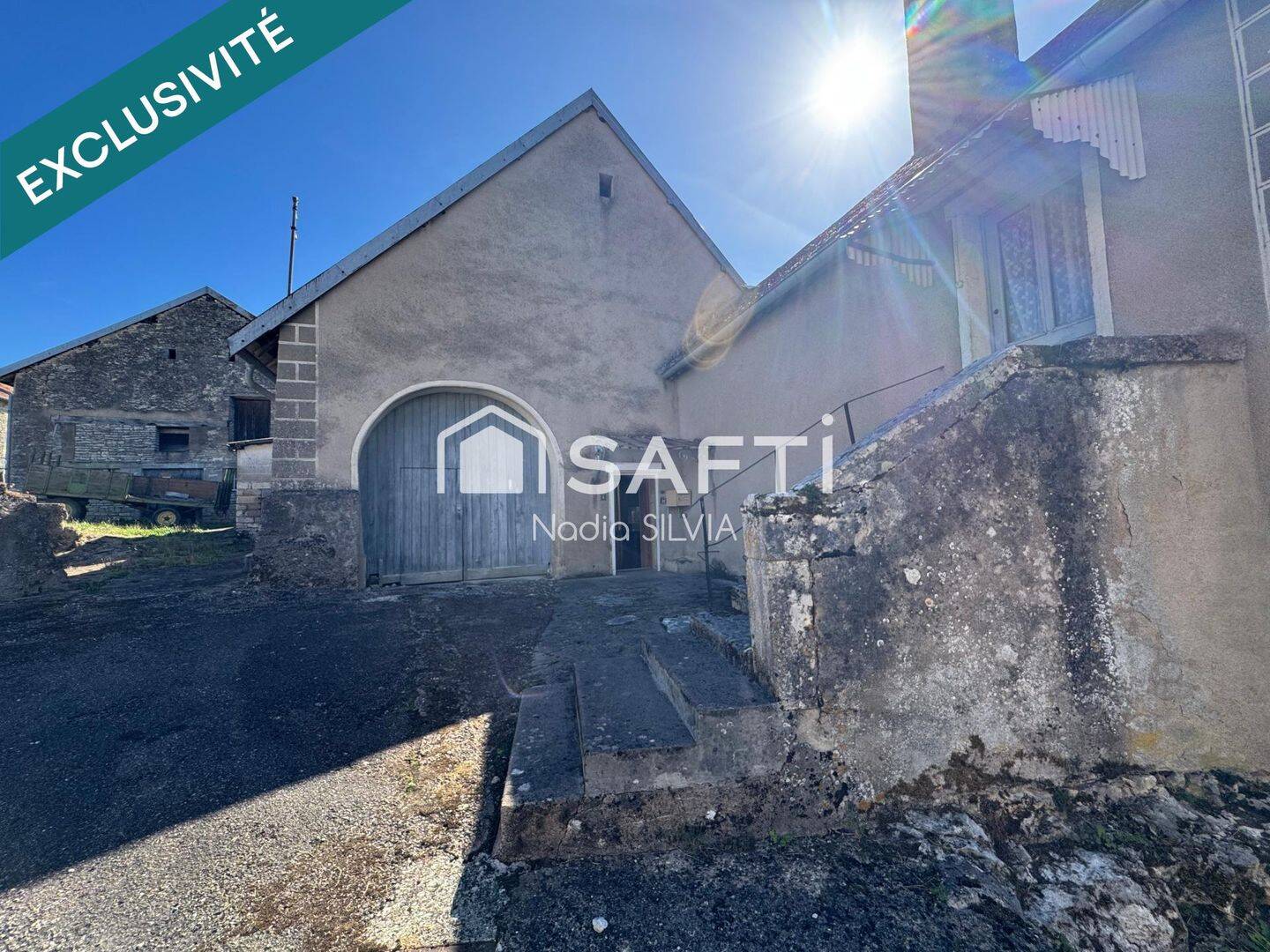 Maison 8 pièces 280 m² · à Charcenne · 280 m² · 55 000 €