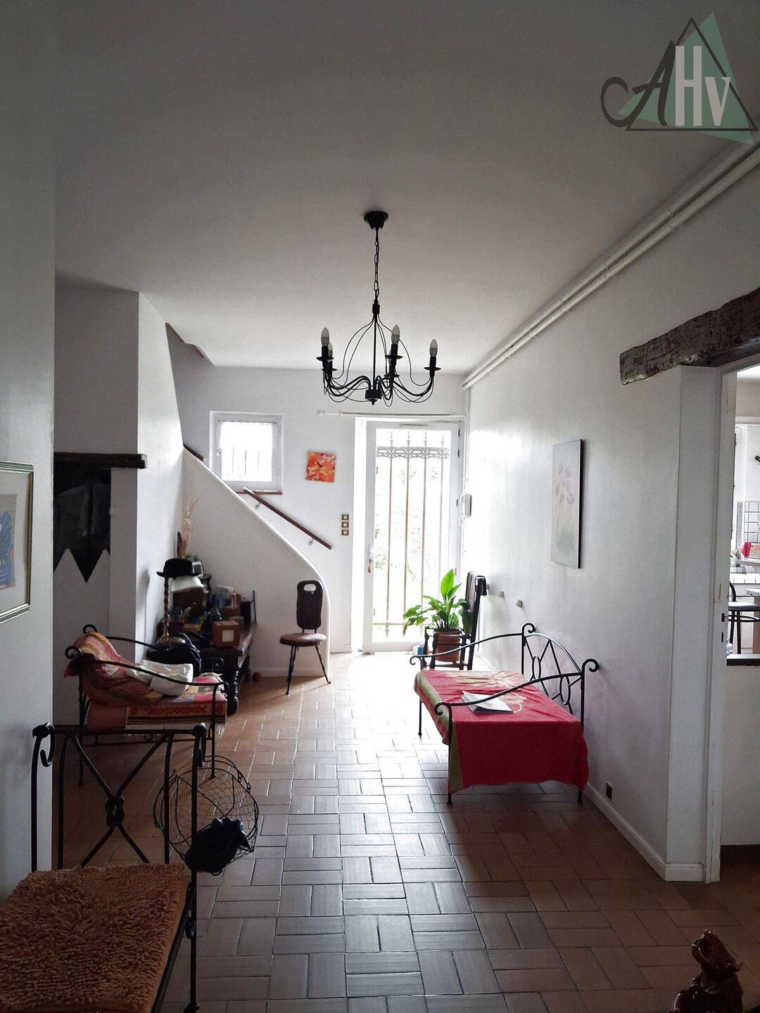 Maison 7 pièces 237 m² · à Villeneuve-les-Bordes · 237 m² · 321 000 €