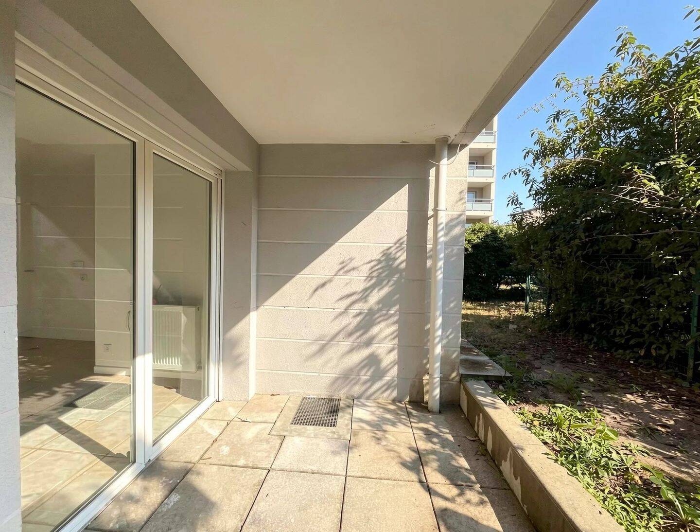 Appartement 3 pièces 66 m² · à Décines-Charpieu · 65,5 m² · 999 €