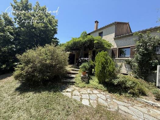Maison à vendre 485 000 € 7 pièces 4 chambres 212 m² 2 549 m² de terrain Châteauvieux 05000