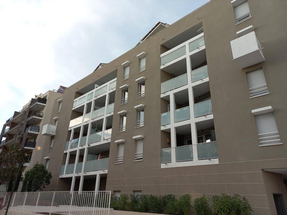 Appartement 2 pièces 44 m² · à Antibes · 44 m² · 830 €