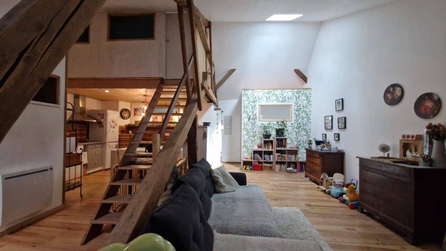 Appartement 4 pièces 88 m² · à Rumilly · 88 m² · 175 000 €