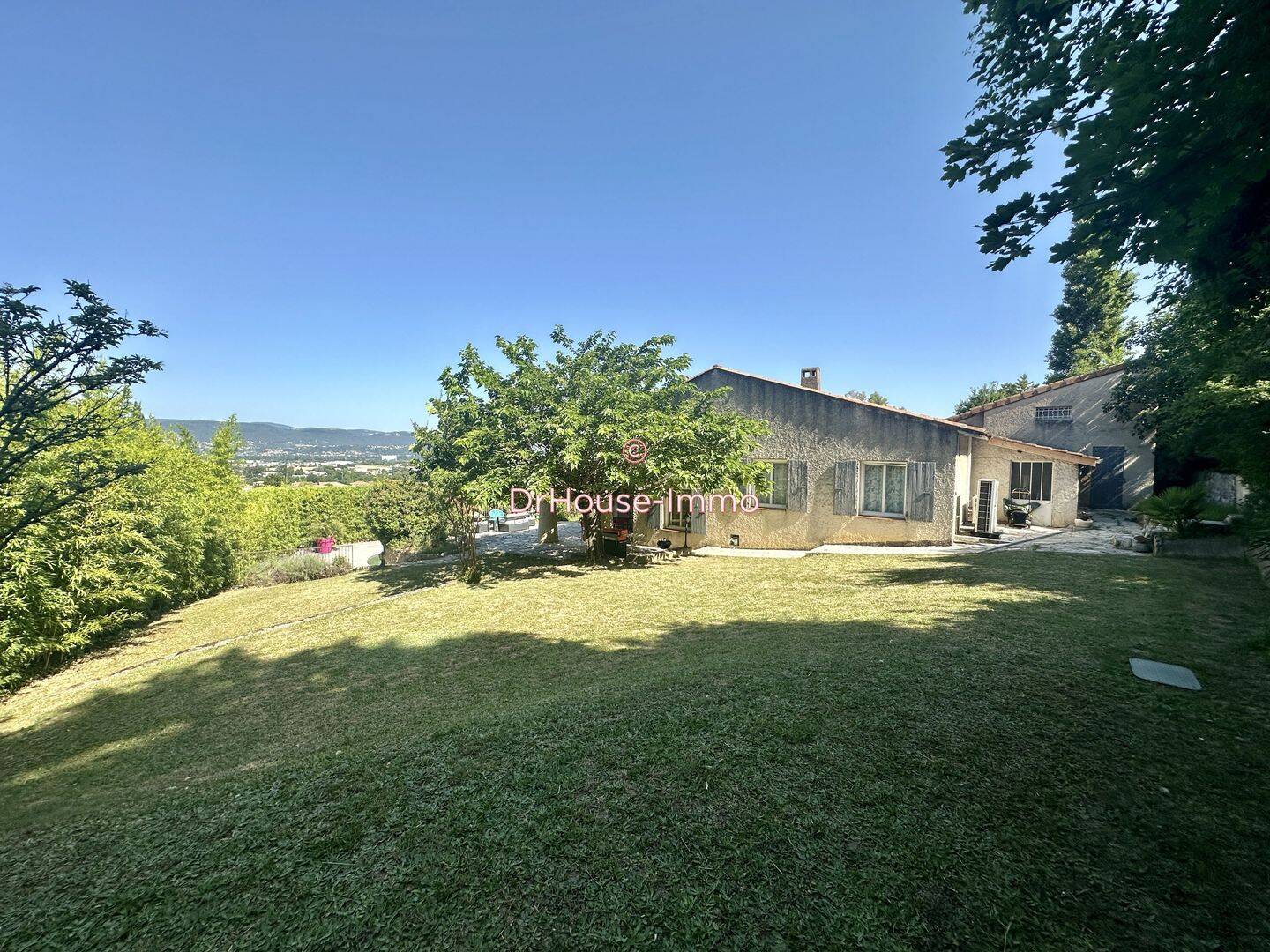 Maison 7 pièces 180 m² · à Étoile-sur-Rhône · 180 m² · 520 000 €