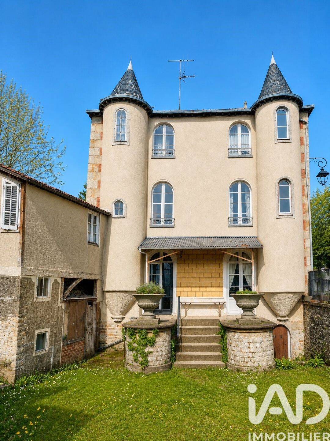 Maison 7 pièces 100 m² · à Val-Couesnon · 100 m² · 87 000 €
