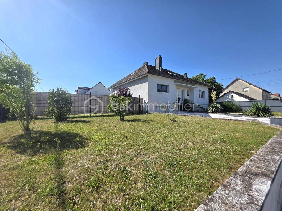 Maison 5 pièces 141 m² · à Sarreinsming · 141 m² · 199 000 €