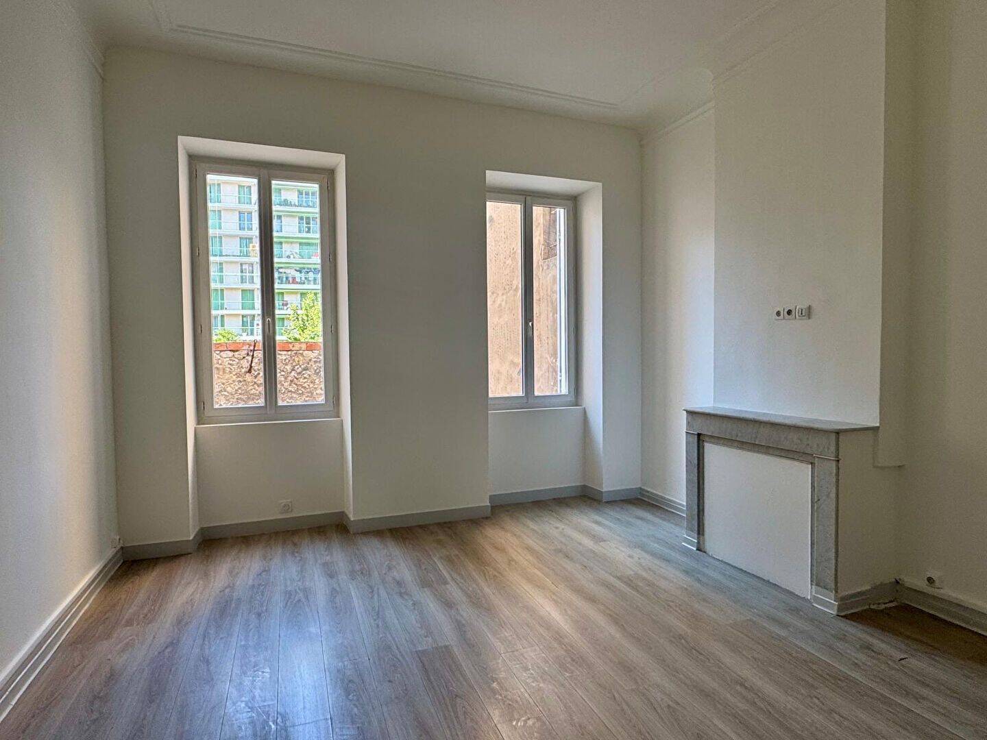Appartement 3 pièces 68 m² · à Marseille 7ème Arrondissement · 67,6 m² · 1 590 €/mois