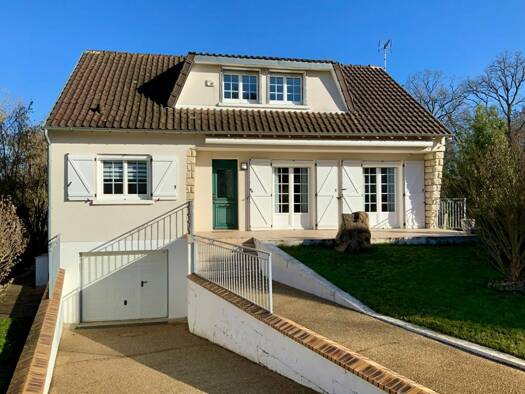 Maison à vendre 295 000 € 7 pièces 5 chambres 132 m² 1 555 m² de terrain Saint-Mammès 77670