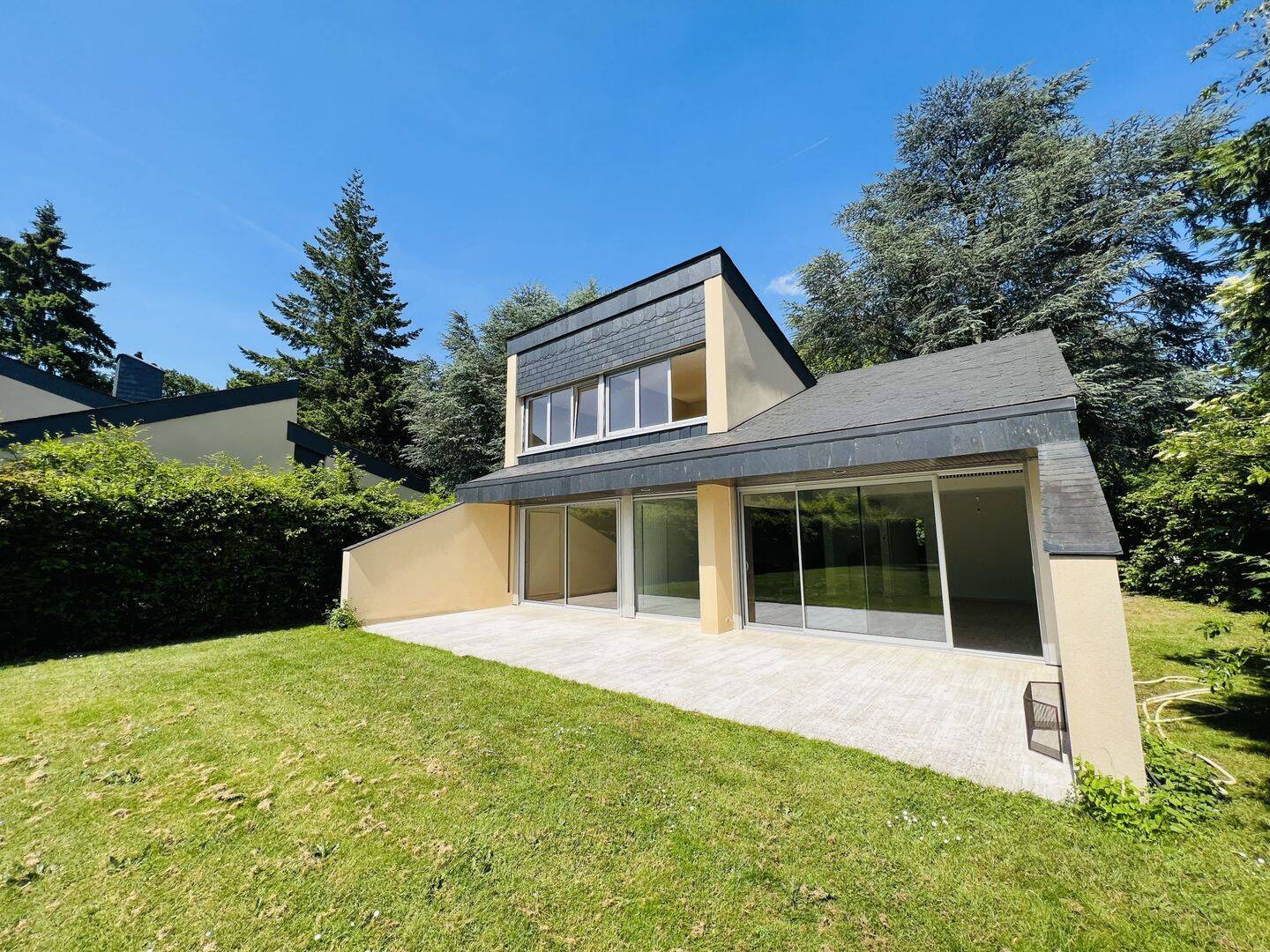 Maison 6 pièces 145 m² · à Plaisir · 145 m² · 1 930 €/mois
