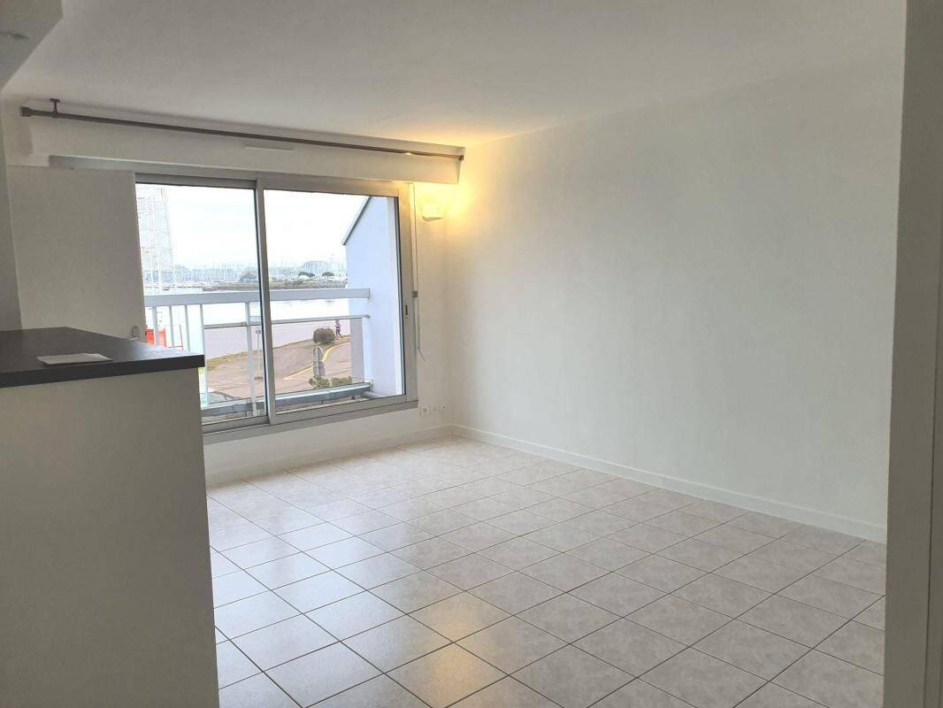 Appartement 1 pièce 27 m² · à Larmor-Plage · 27 m² · 503 €