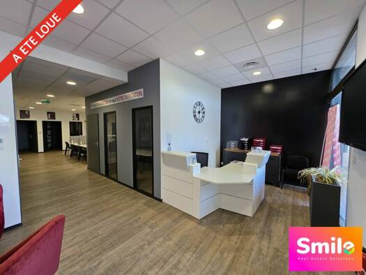 Local commercial à louer 2 000 € 210 m² de surface de vente Cassayet Narbonne 11100