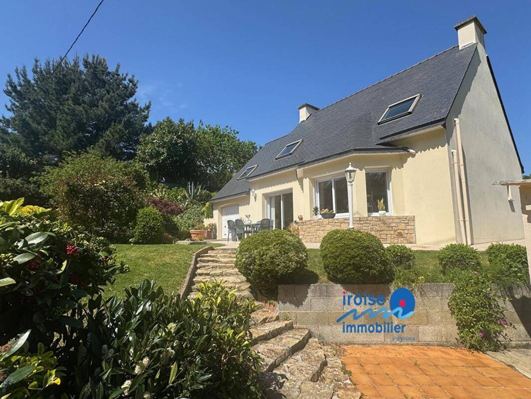 Maison 7 pièces 138 m² · à Plougonvelin · 138 m² · 447 000 €