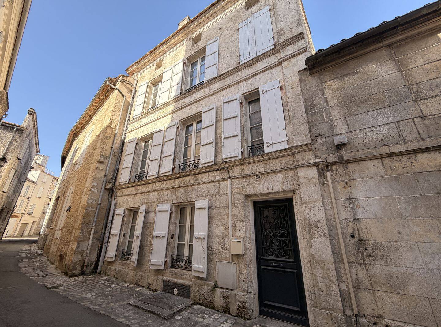 Maison 5 pièces 170 m² · à Angoulême · 170 m² · 419 000 €