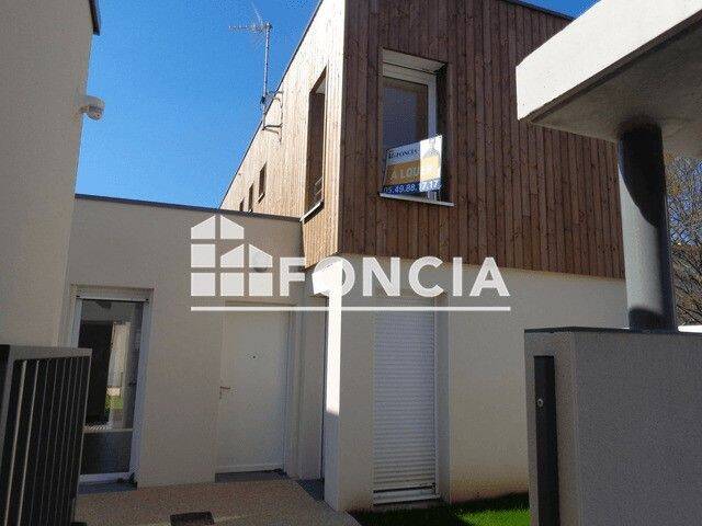 Maison 4 pièces 104 m² · à Poitiers · 104,4 m² · 866 €