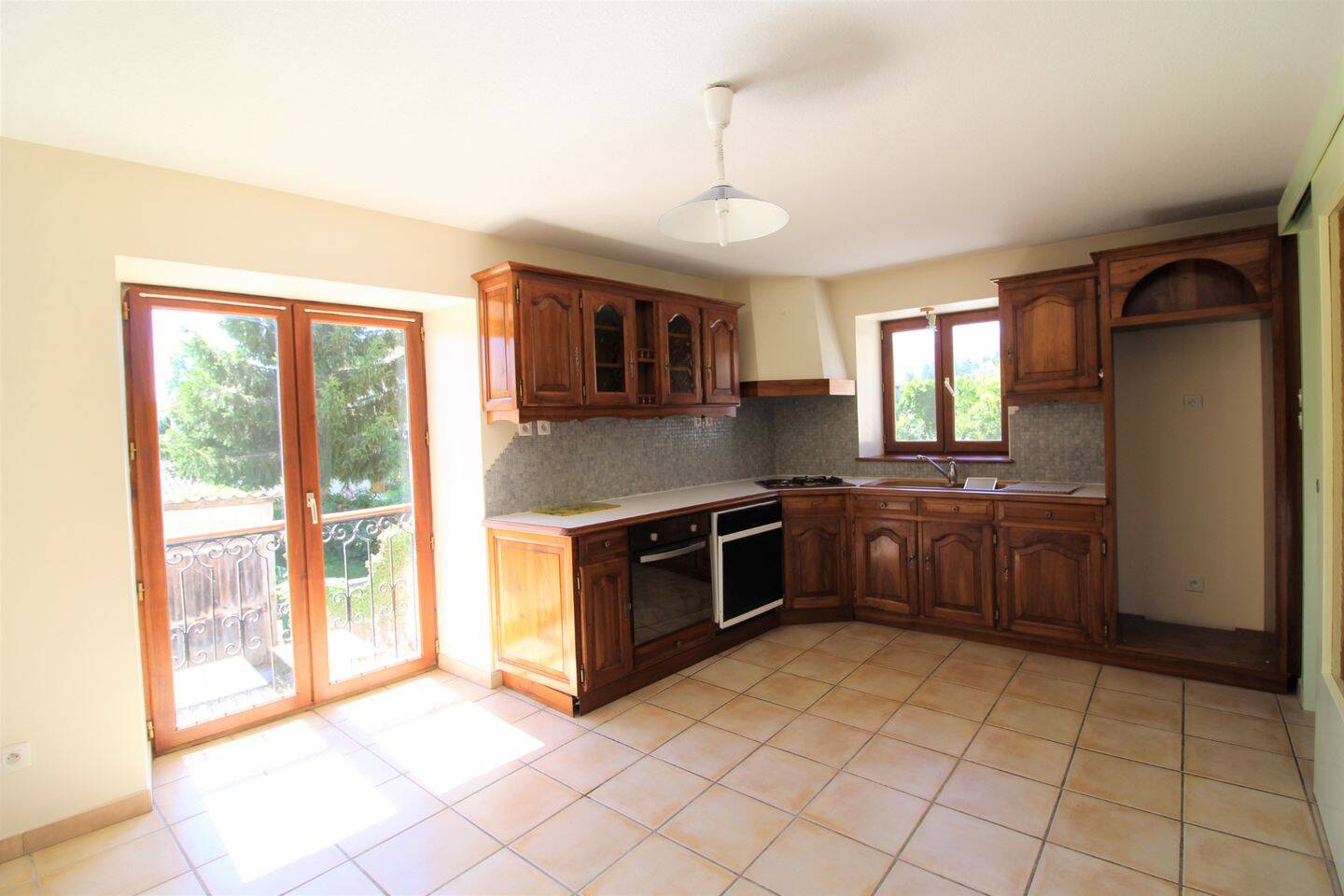 Maison 3 pièces 75 m² · à Coublevie · 74,6 m² · 725 €