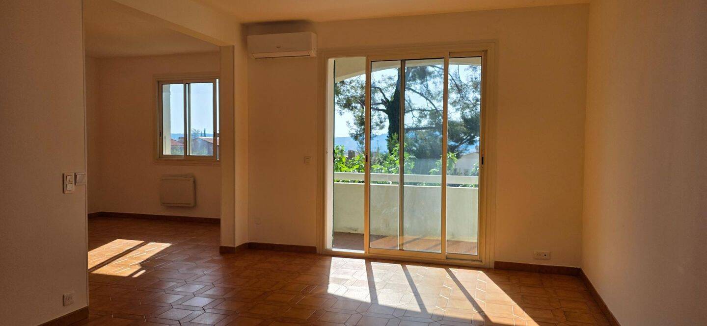Appartement 5 pièces 89 m² · à La Farlède · 89 m² · 1 350 €/mois