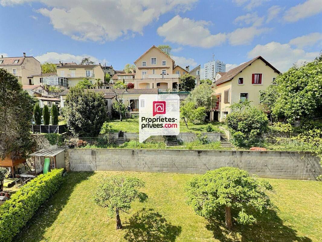 Appartement 4 pièces 111 m² · à Périgueux · 111 m² · 125 000 €