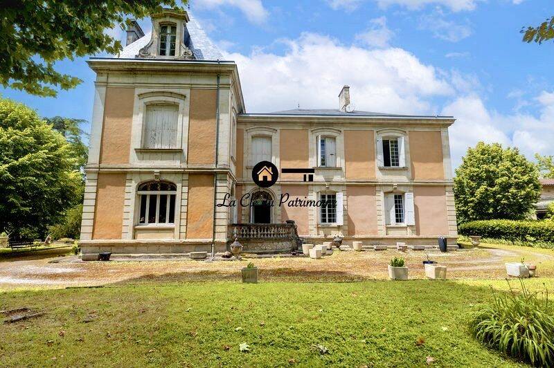 Maison 11 pièces 559 m² · à Ambarès-Et-Lagrave · 559 m² · 1 995 000 €
