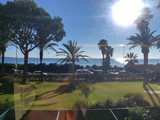 Appartement à vendre - Première occupation 449 000 € 3 pièces 2 chambres 58 m² Étage 1/6 Cannes 06150