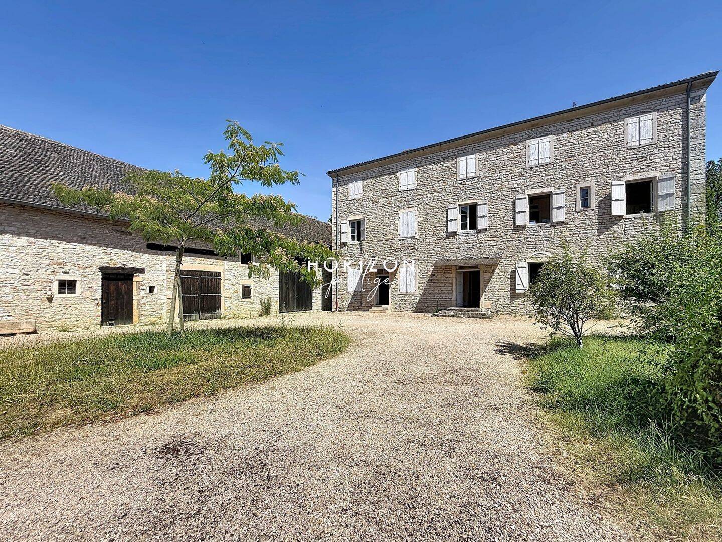 Maison 15 pièces 475 m² · à Tournus · 475 m² · 550 000 €
