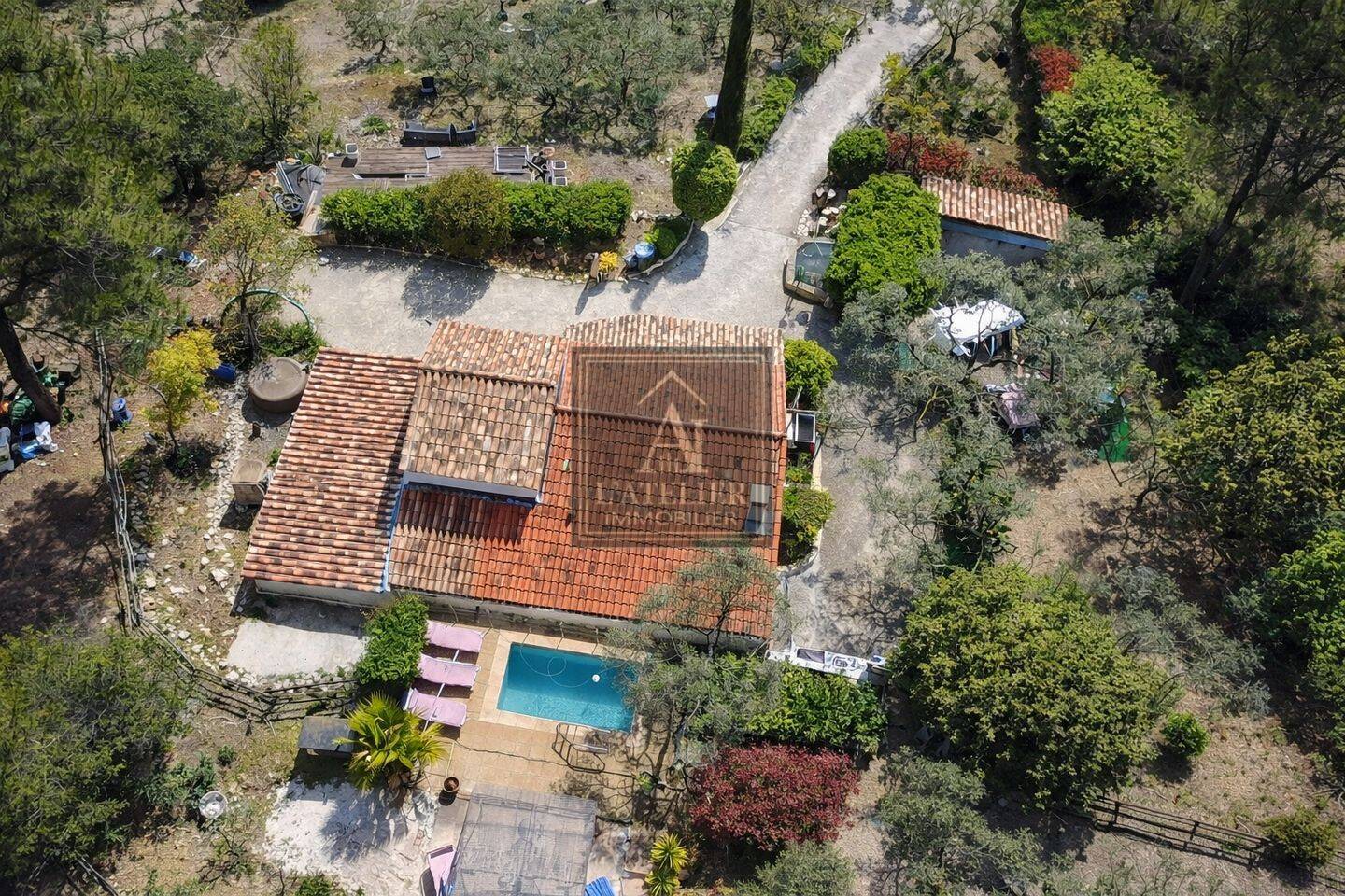 Maison 4 pièces 101 m² · à Solliès-Toucas · 101 m² · 479 000 €