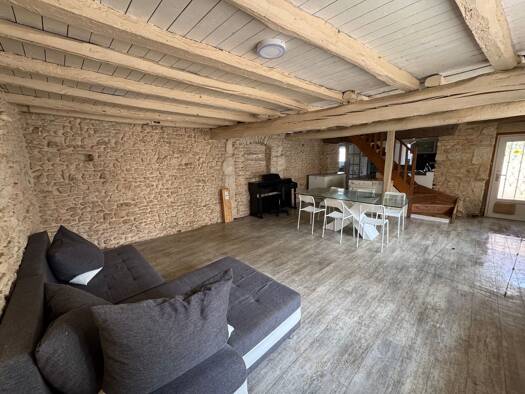 Maison à vendre 190 000 € 5 pièces 4 chambres 110 m² Poitiers Ouest-Le Porteau-Les Rocs-Montmidi Poitiers 86000