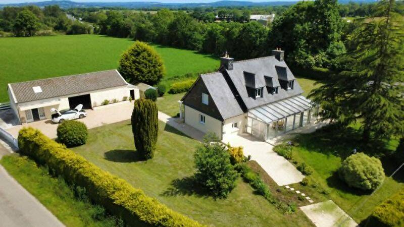 Maison 7 pièces 146 m² · à Plounévez-Moëdec · 146 m² · 259 900 €