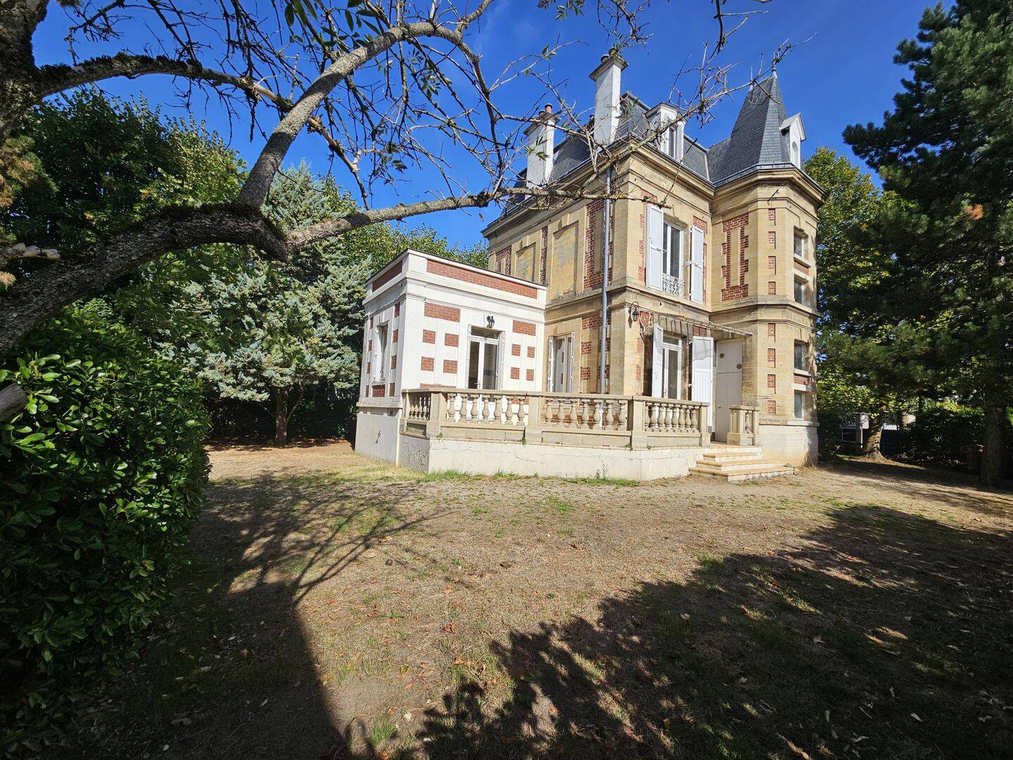 Maison 7 pièces 135 m² · à Croissy-sur-Seine · 135 m² · 3 870 €/mois