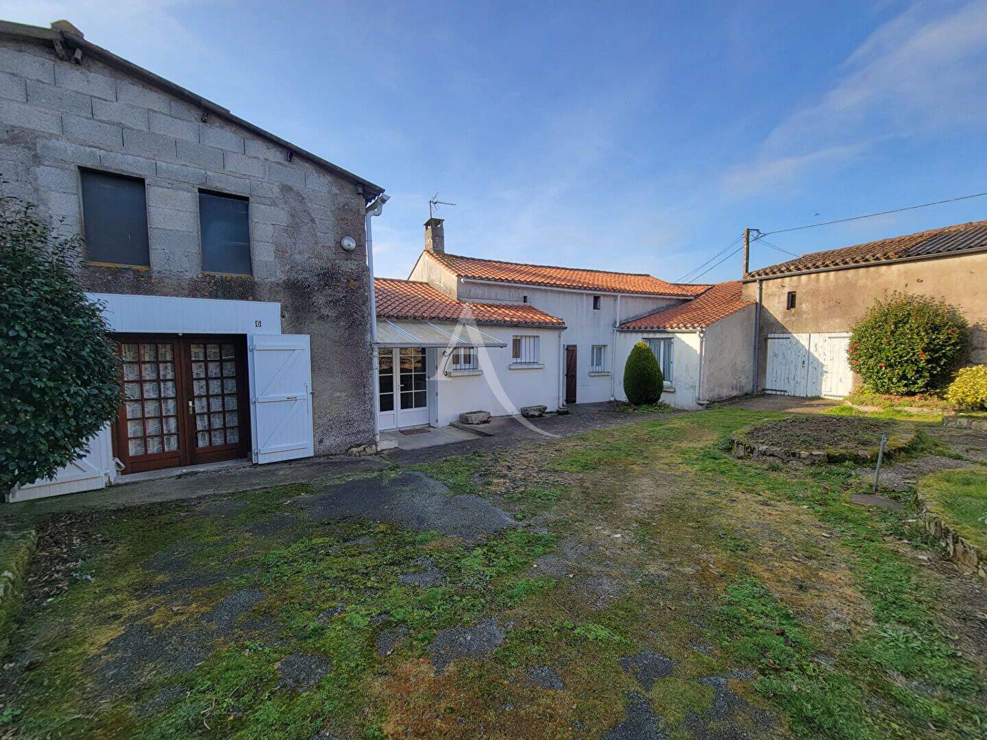 Maison 8 pièces 78 m² · à Saint-Étienne-du-Bois · 78 m² · 149 840 €