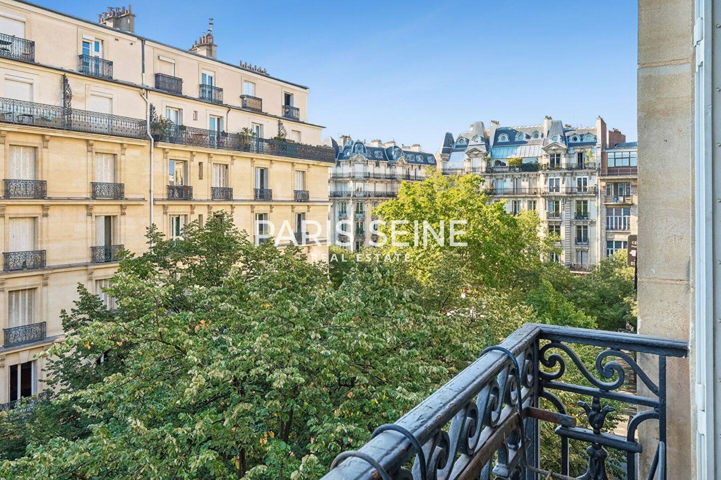 Appartement 4 pièces 87 m² · à Paris 9ème Arrondissement · 87 m² · 892 500 €