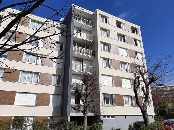 Appartement 2 pièces 49 m² · à Saint-Germain-en-Laye · 49 m² · 1 070 €