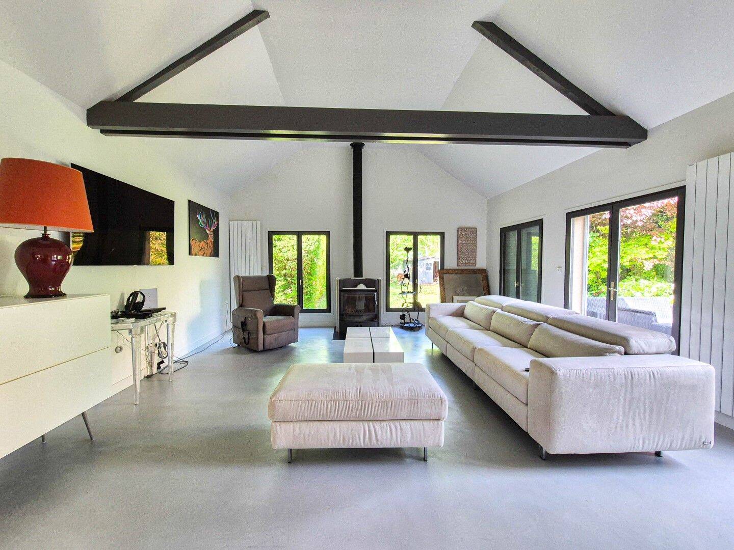 Maison 5 pièces 157 m² · à Houdan · 157 m² · 1 900 €/mois