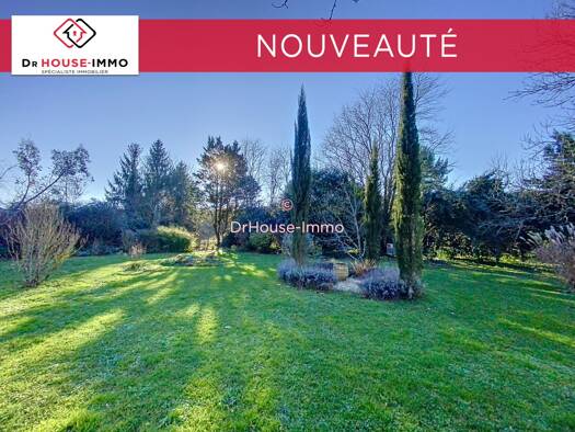 Maison à vendre 380 000 € 14 pièces 1 chambre 281 m² 11 000 m² de terrain Agris 16110