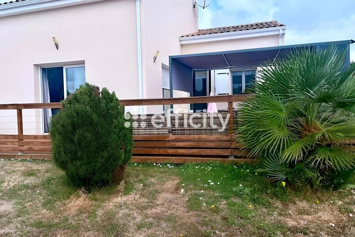 Maison 6 pièces 120 m² · à Rouillac · 120 m² · 215 000 €