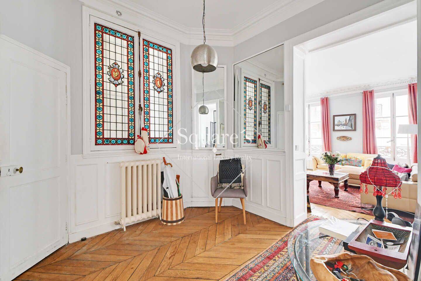 Appartement 6 pièces 185 m² · à Paris 8ème Arrondissement · 185 m² · 1 890 000 €