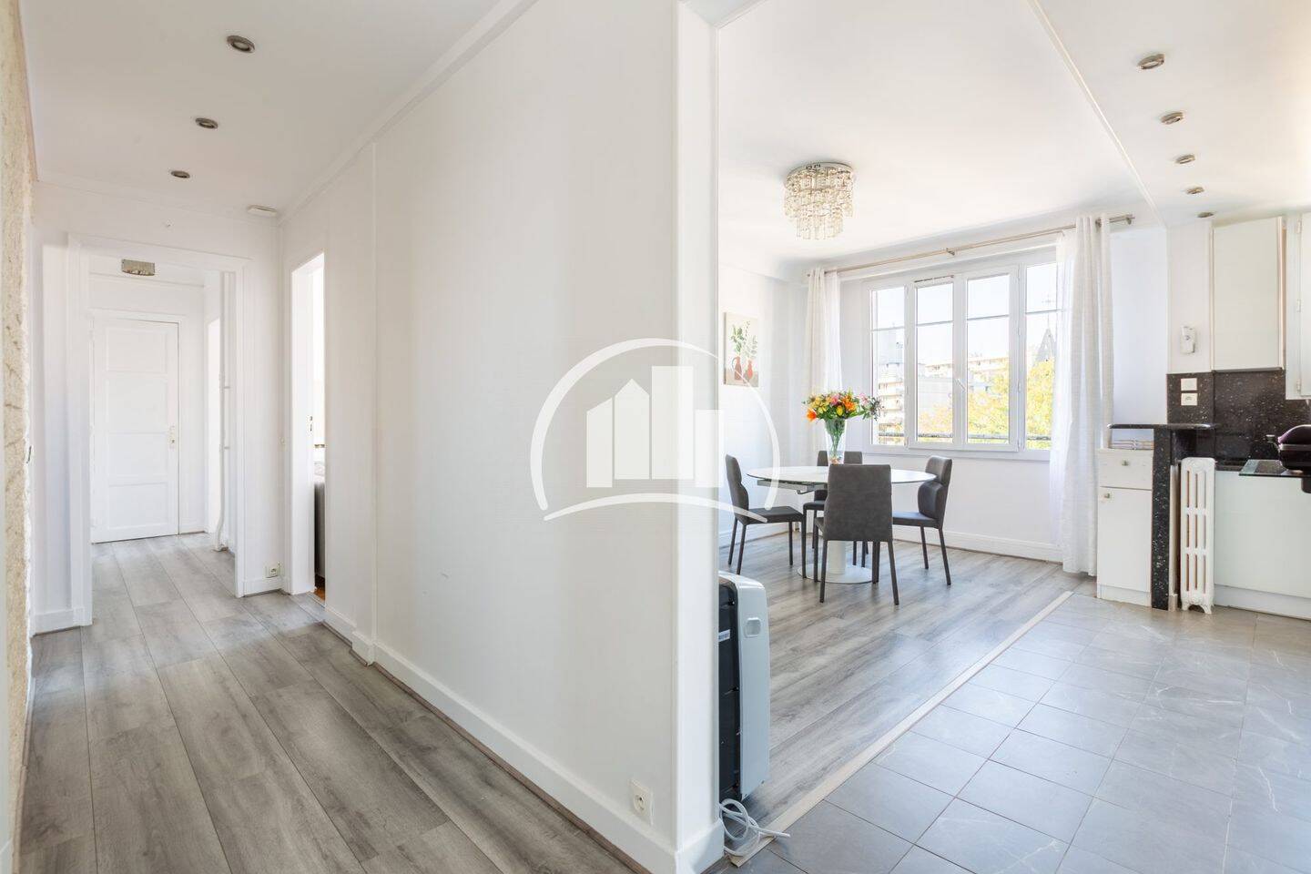 Appartement 3 pièces 70 m² · à Paris 19ème Arrondissement · 70,4 m² · 2 090 €/mois
