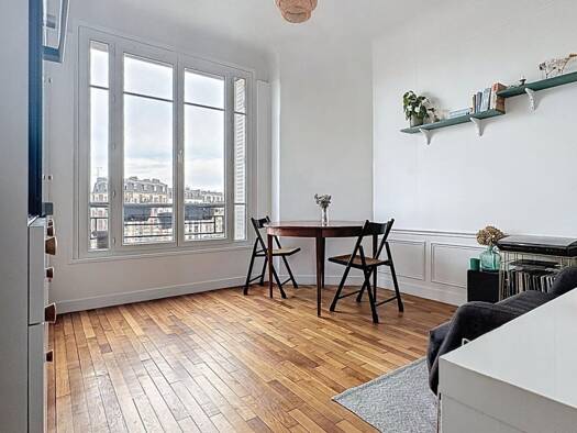 Appartement à vendre 259 000 € 2 pièces 1 chambre 28 m² Étage 3/6 Bac-Bécon-Flachat-Gare Asnières-sur-Seine 92600