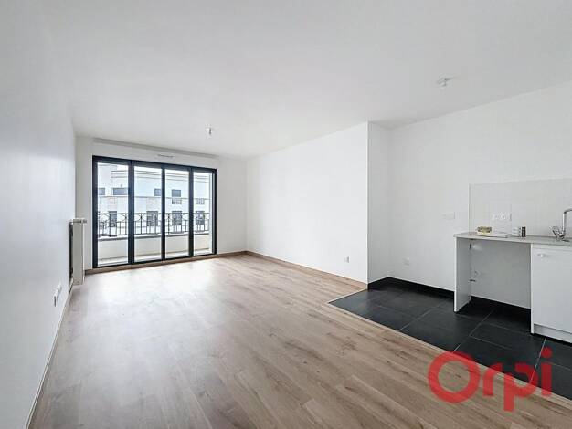 Appartement à louer 1 669 € 3 pièces 2 chambres 74,8 m² Étage 4/5 Clamart 92140