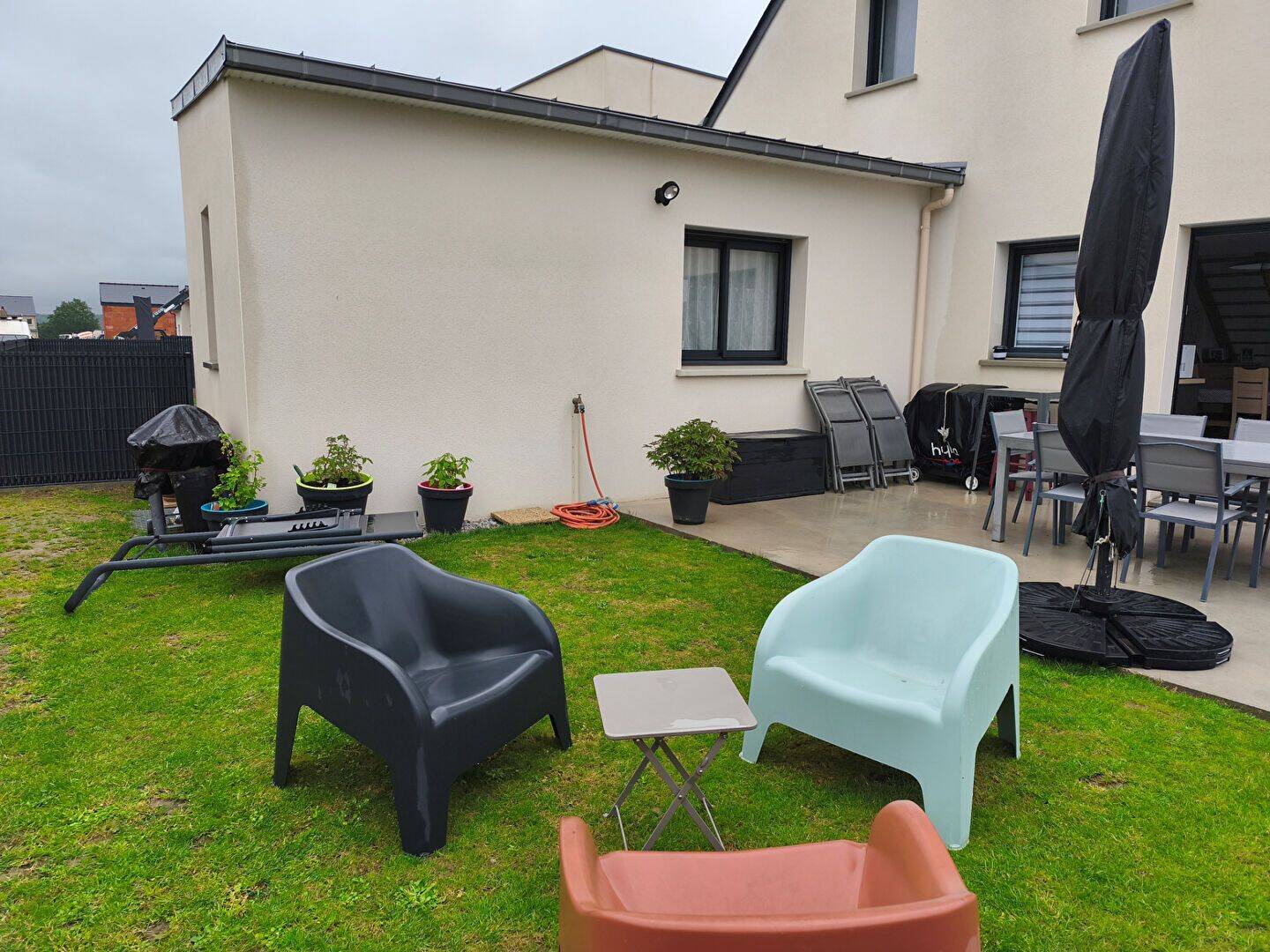 Maison 5 pièces 107 m² · à Étrelles · 107 m² · 995 €