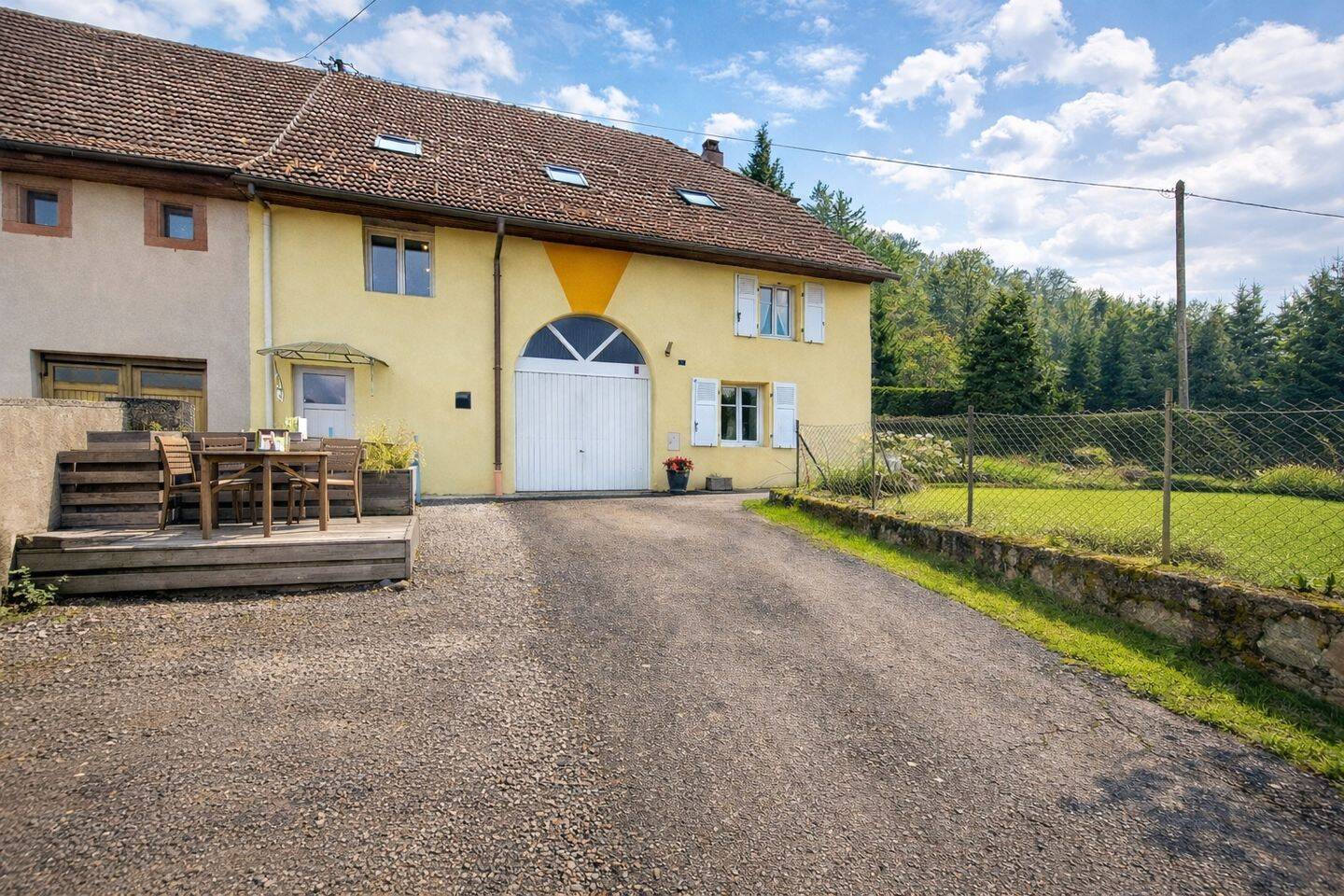 Maison 7 pièces 166 m² · à Colroy la Roche · 166 m² · 200 000 €