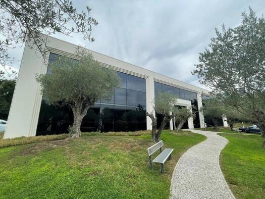 Espace bureau à louer 2 115 € 1 633 m² de bureaux divisible à partir de 203 m² Naspe Sélery Colomiers 31770