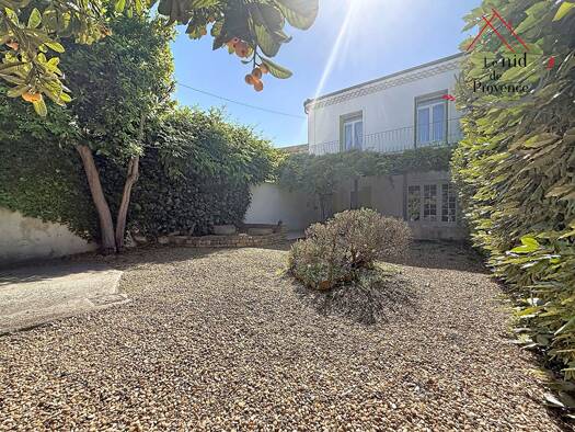 Maison à vendre 350 000 € 5 pièces 3 chambres 150 m² 240 m² de terrain Colline et Etang Orange 84100